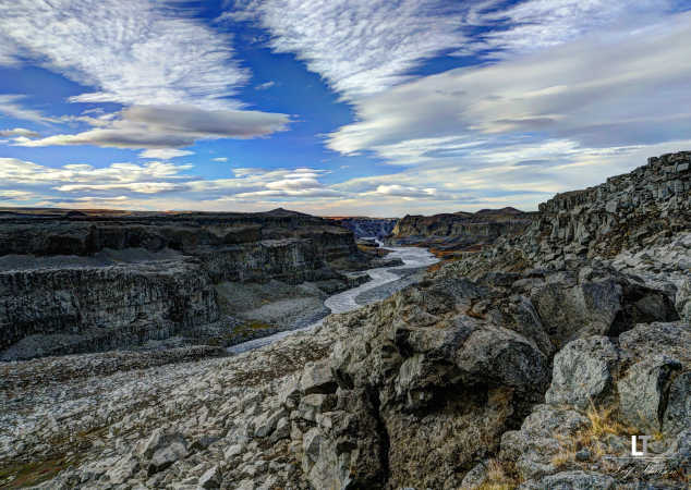 dal ved Dettifoss på Island