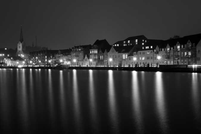 Sønderborg by Night Sort -Hvid