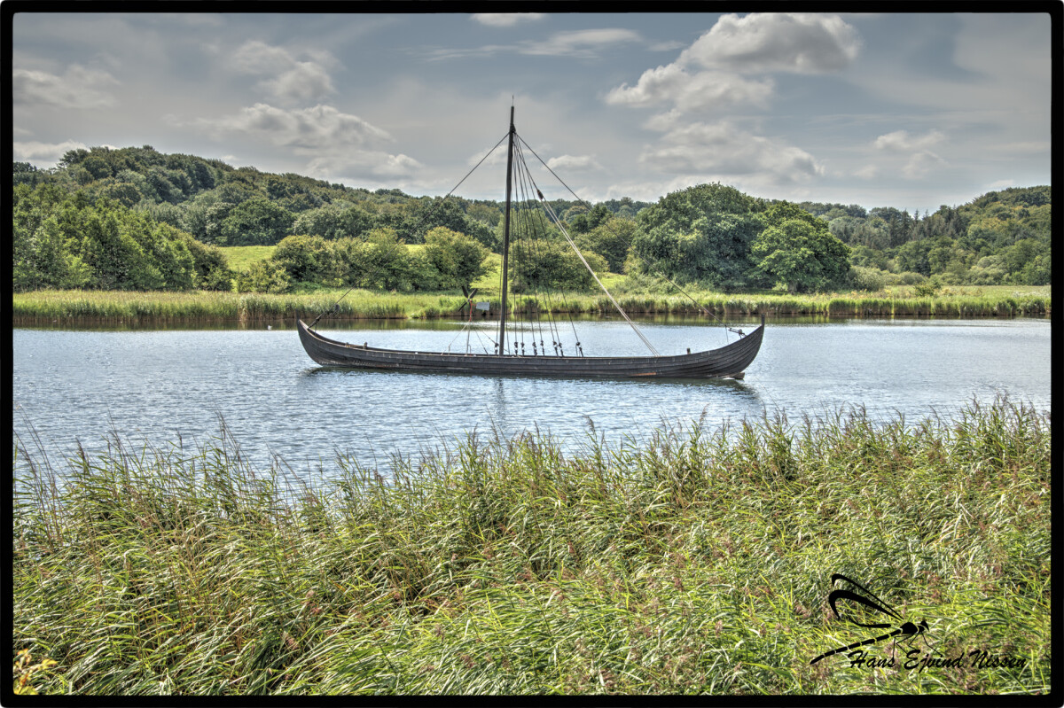 vikingskib  – Hans Ejvind Nissen