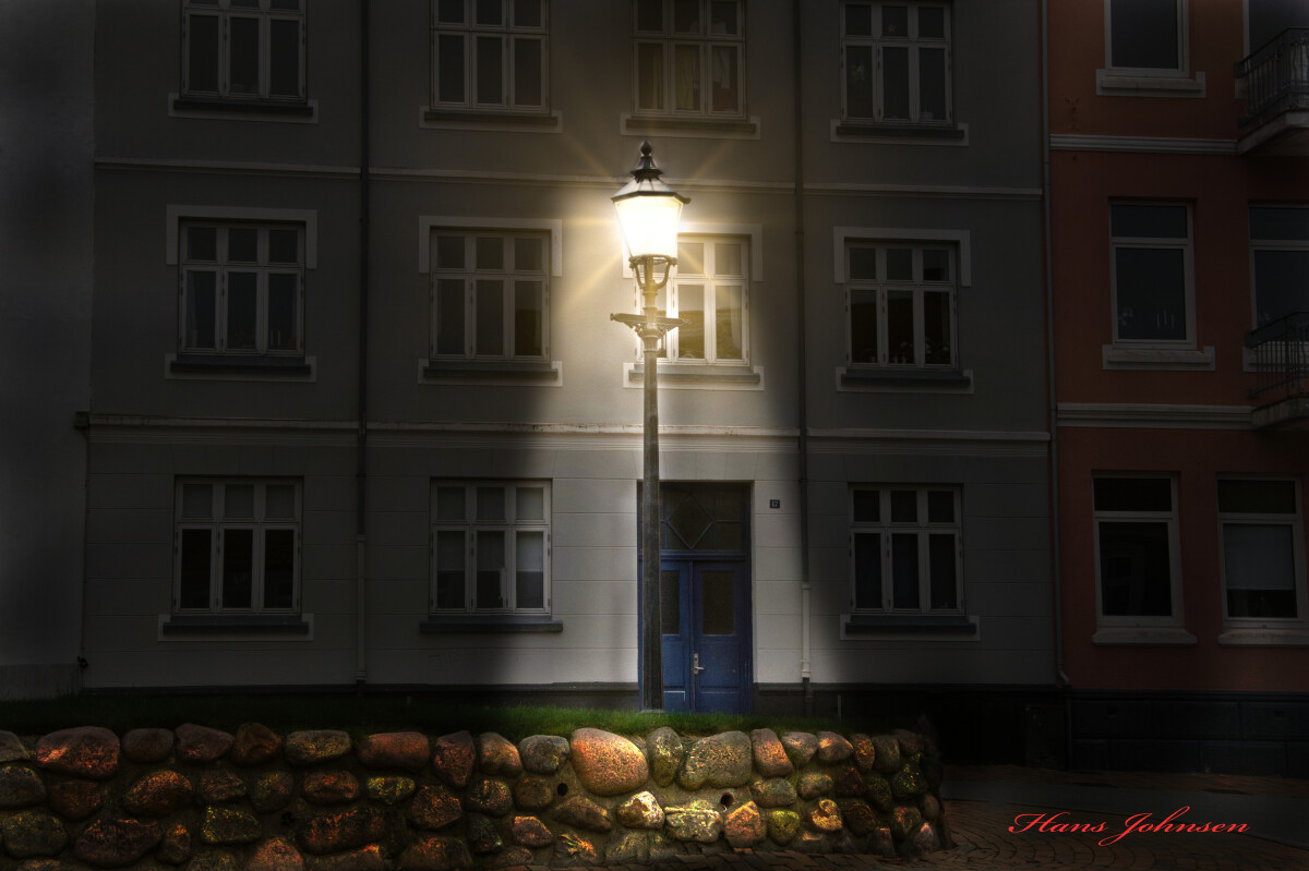 Gaslampe på naffet  – Hans Johnsen