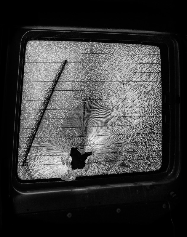 Broken – Claus Hansen