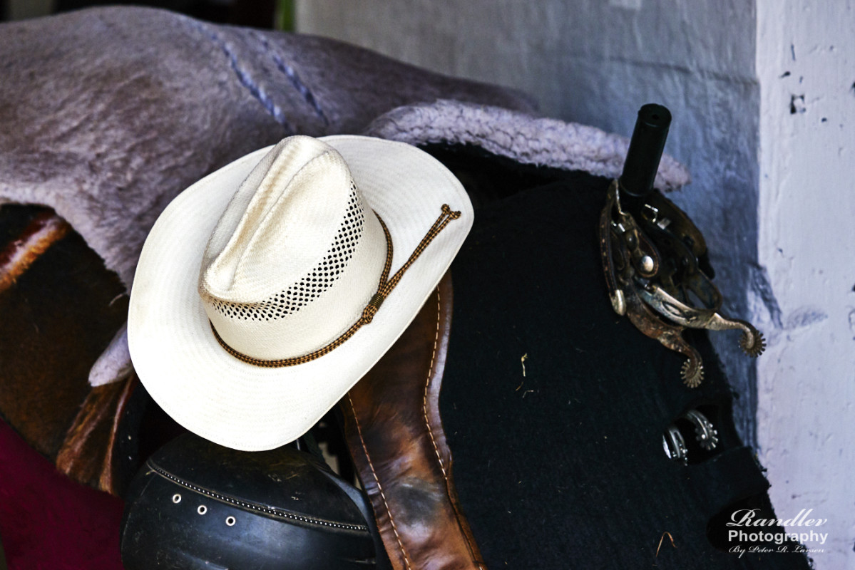 The hat – Peter R. Larsen 