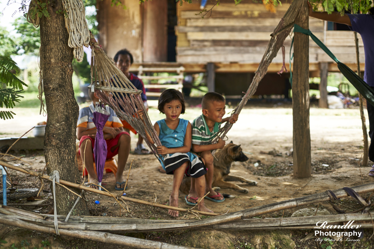 Thailand - village life – Peter R. Larsen 