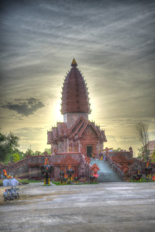 Thailand - Temple HDR – Peter R. Larsen 