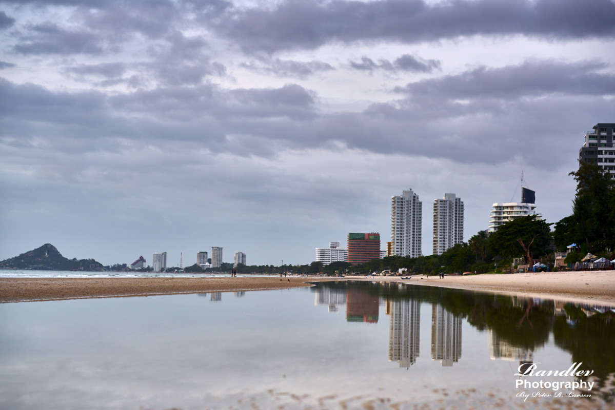 Hua Hin, Thailand - Hotel's at the beach – Peter R. Larsen 